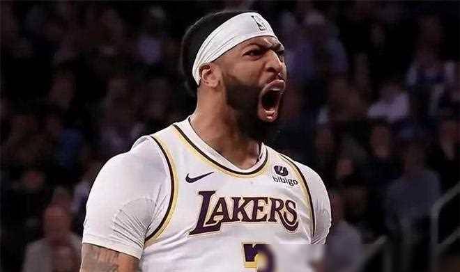 九游-浓眉哥连续七场比赛得分超过战术调整，老鹰不断突破！上演精彩一战的简单介绍