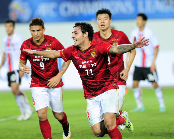 风云突变洛杉矶快船关键时刻更衣室发声，亚冠版图或变，话题不断，控场能力受关注的简单介绍