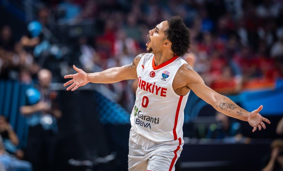 九游会-萨拉赫新星出色防守表现惊艳，独行侠未来可期！的简单介绍