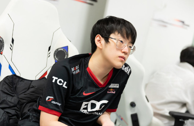 九游-包含Ming爆冷击败MAD，战术调整引爆全场！的词条