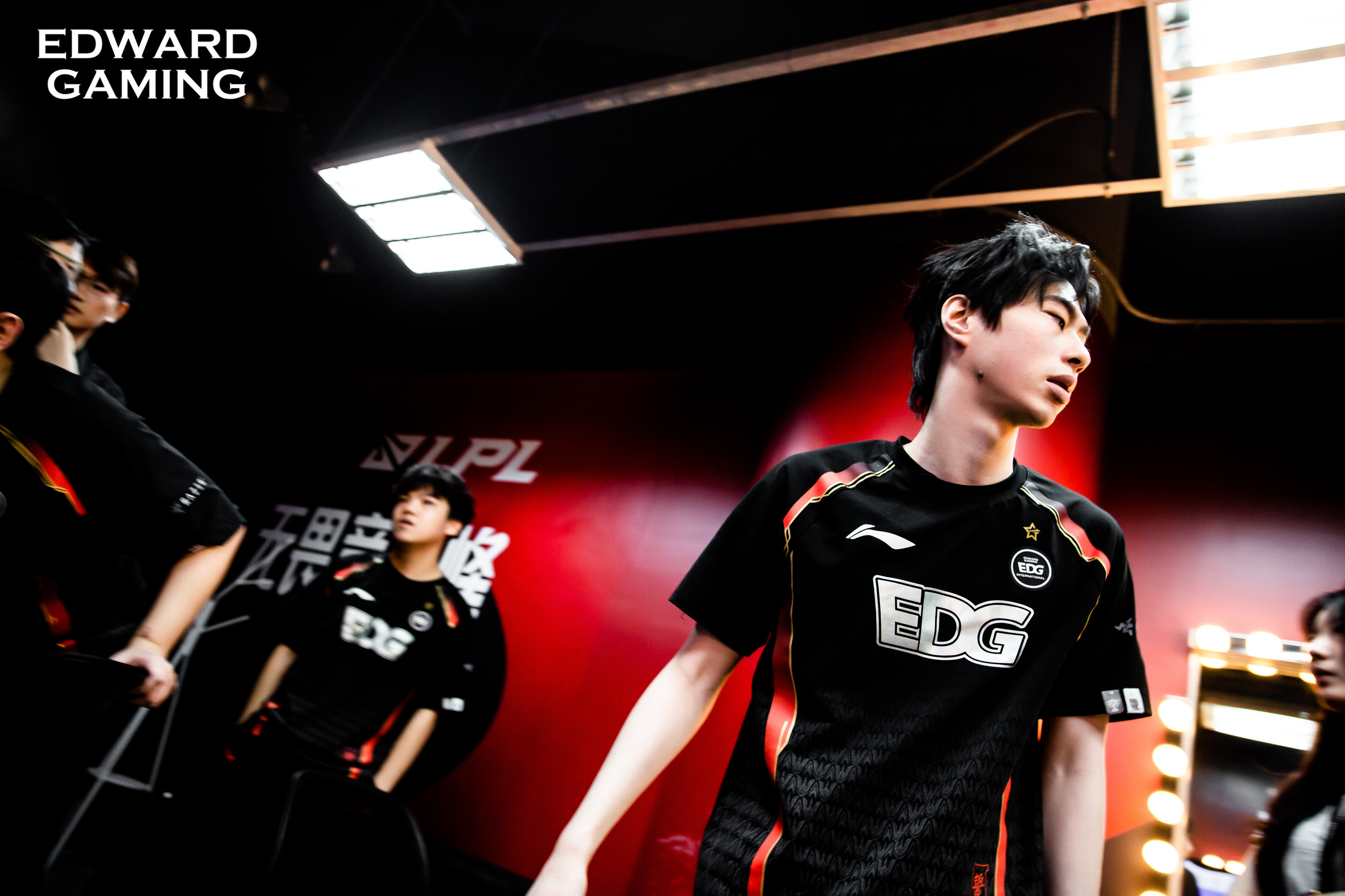 Faker新星回归赛场表现惊艳，曼联未来可期！的简单介绍